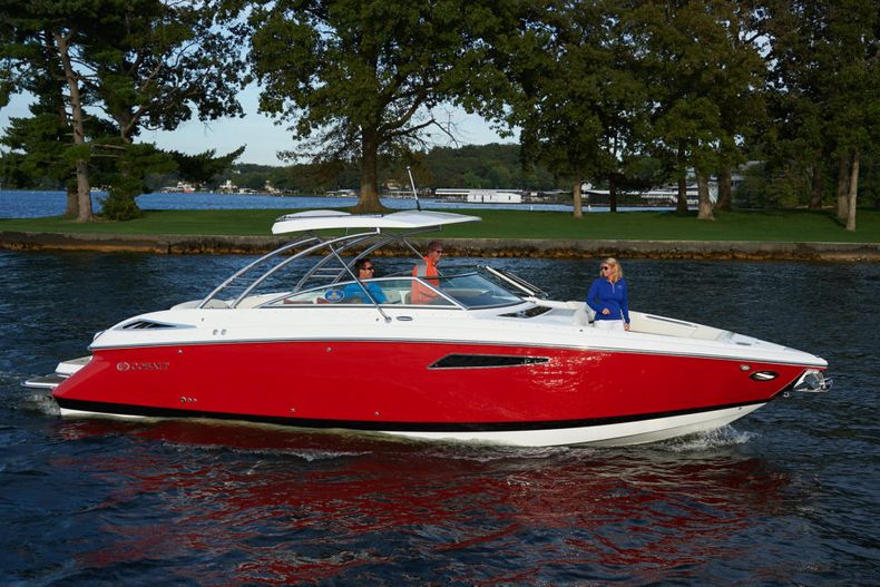 Thumbnail 8 for New 2022 Cobalt R35 boat for sale in West Palm Beach, FL