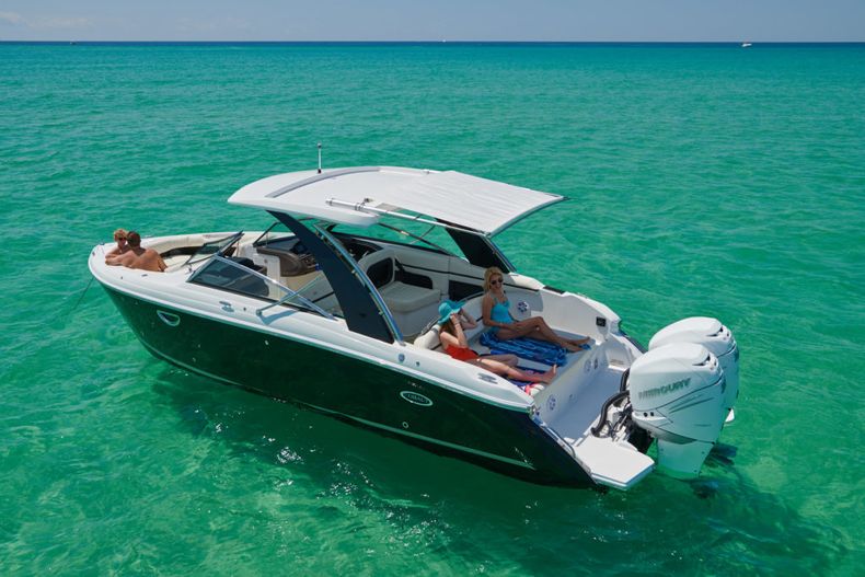 Thumbnail 25 for New 2022 Cobalt 30SC boat for sale in West Palm Beach, FL