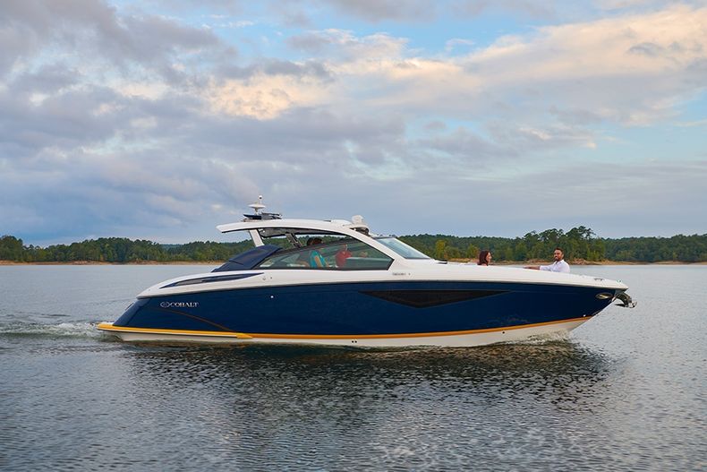 Thumbnail 15 for New 2022 Cobalt A36BR boat for sale in West Palm Beach, FL