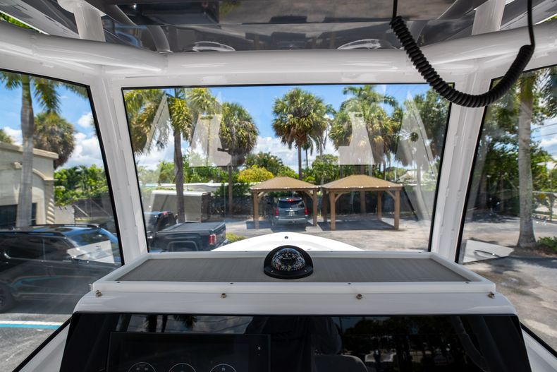 Thumbnail 23 for New 2021 Sportsman Masters 267 Bay Boat boat for sale in West Palm Beach, FL