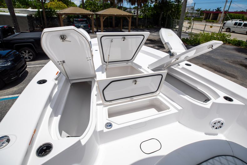 Thumbnail 35 for New 2021 Sportsman Masters 267 Bay Boat boat for sale in West Palm Beach, FL