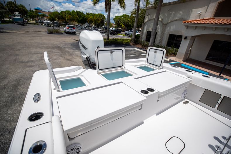 Thumbnail 10 for New 2021 Sportsman Masters 267 Bay Boat boat for sale in West Palm Beach, FL