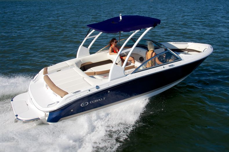 Thumbnail 5 for New 2022 Cobalt 220S boat for sale in West Palm Beach, FL