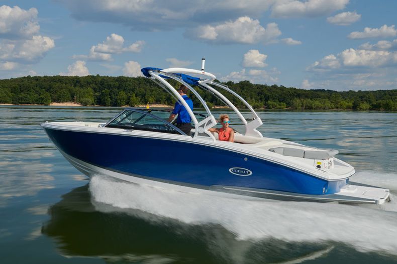 Thumbnail 3 for New 2022 Cobalt CS23 boat for sale in West Palm Beach, FL
