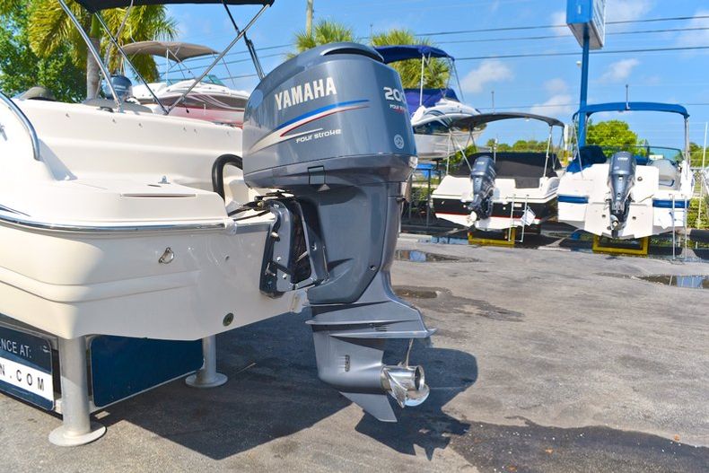 Thumbnail 18 for Used 2007 Hurricane FunDeck GS 232 OB boat for sale in West Palm Beach, FL