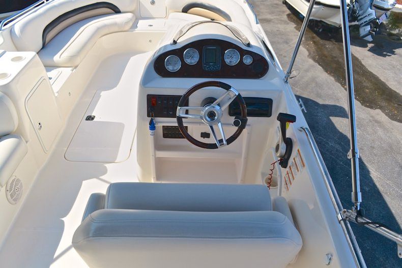 Thumbnail 25 for Used 2007 Hurricane FunDeck GS 232 OB boat for sale in West Palm Beach, FL