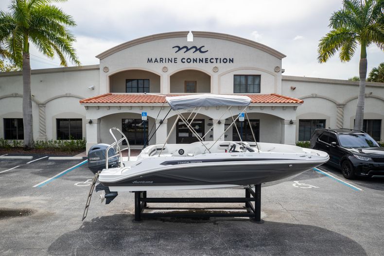 New 2021 Hurricane SunDeck Sport SS 185 OB boat for sale in West Palm Beach, FL