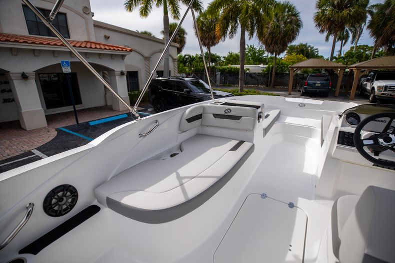 Thumbnail 20 for New 2021 Hurricane SunDeck Sport SS 185 OB boat for sale in West Palm Beach, FL