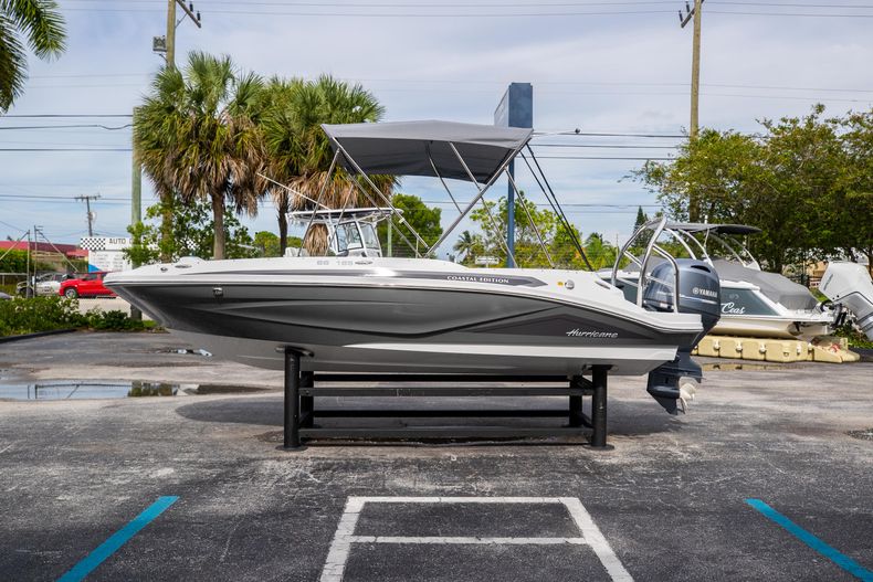 Thumbnail 8 for New 2021 Hurricane SunDeck Sport SS 185 OB boat for sale in West Palm Beach, FL