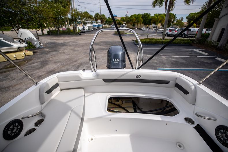 Thumbnail 23 for New 2021 Hurricane SunDeck Sport SS 185 OB boat for sale in West Palm Beach, FL
