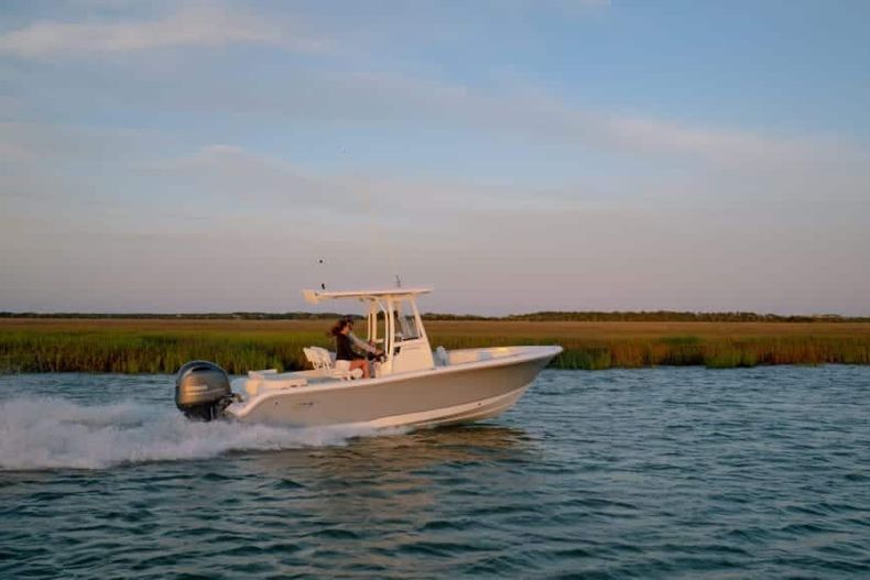 Thumbnail 26 for New 2022 Sea Hunt Ultra 219 boat for sale in West Palm Beach, FL