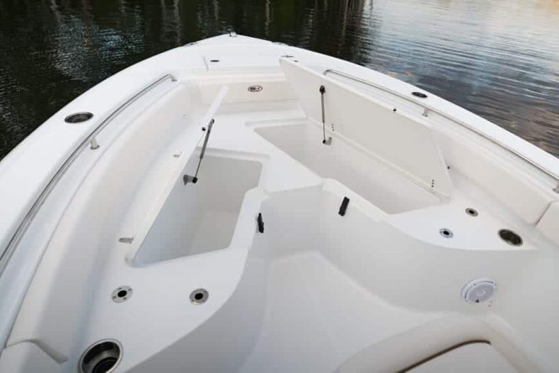 Thumbnail 22 for New 2022 Sea Hunt Ultra 229 boat for sale in West Palm Beach, FL