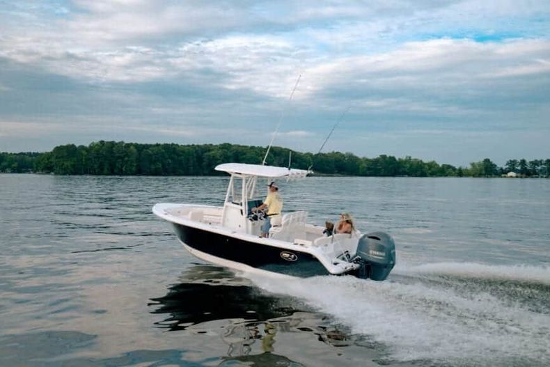 Thumbnail 1 for New 2022 Sea Hunt Ultra 229 boat for sale in West Palm Beach, FL