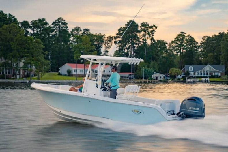 Thumbnail 3 for New 2022 Sea Hunt Ultra 234 boat for sale in West Palm Beach, FL