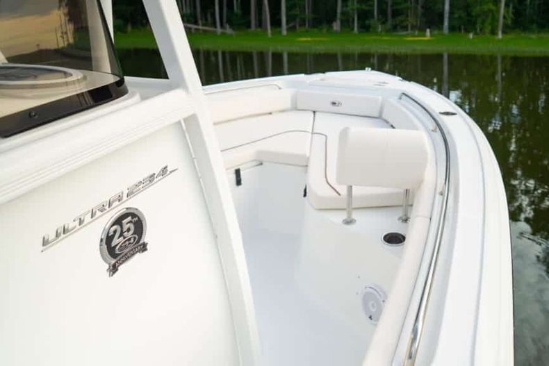 Thumbnail 17 for New 2022 Sea Hunt Ultra 234 boat for sale in West Palm Beach, FL