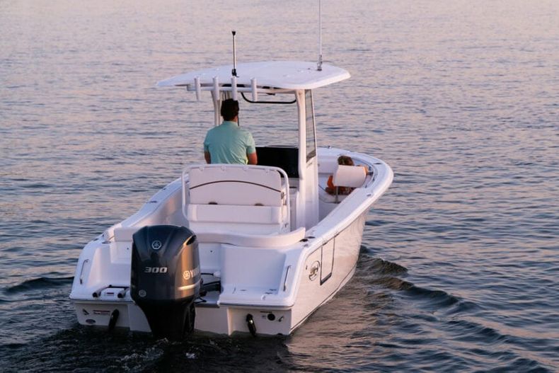 Thumbnail 26 for New 2022 Sea Hunt Ultra 239 SE boat for sale in West Palm Beach, FL
