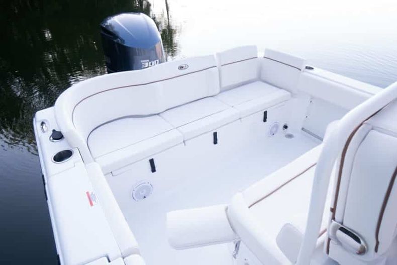 Thumbnail 22 for New 2022 Sea Hunt Ultra 239 SE boat for sale in West Palm Beach, FL