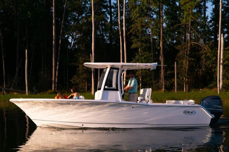 Thumbnail 3 for New 2022 Sea Hunt Ultra 239 SE boat for sale in West Palm Beach, FL