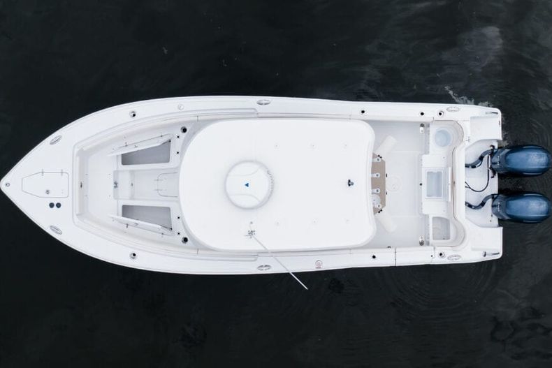 Thumbnail 8 for New 2022 Sea Hunt Ultra 265 SE boat for sale in West Palm Beach, FL
