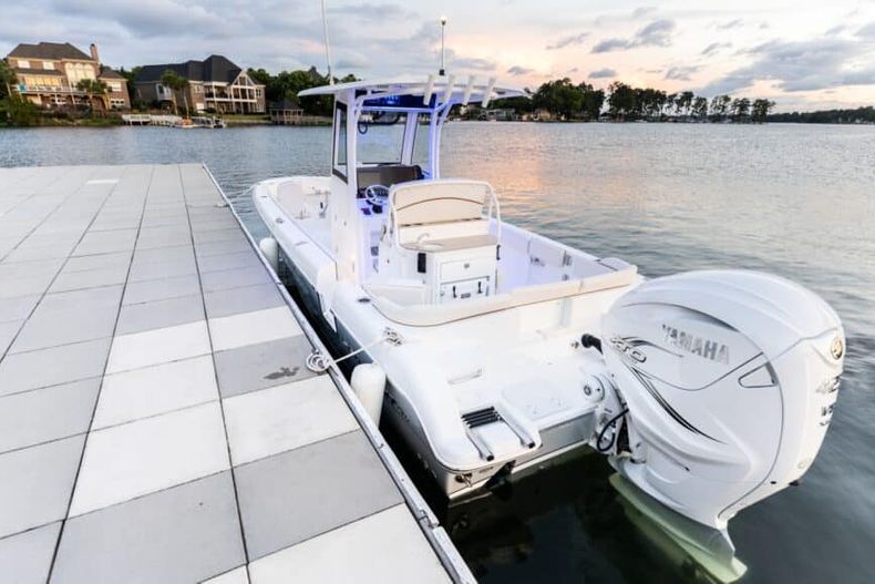 Thumbnail 31 for New 2022 Sea Hunt Escape 27 boat for sale in West Palm Beach, FL