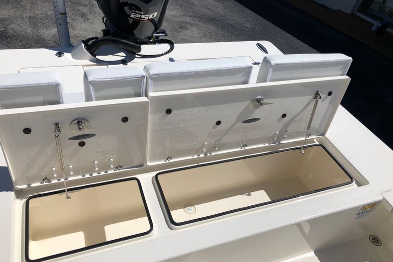 Thumbnail 18 for New 2021 Hewes Redfisher 21 boat for sale in Vero Beach, FL