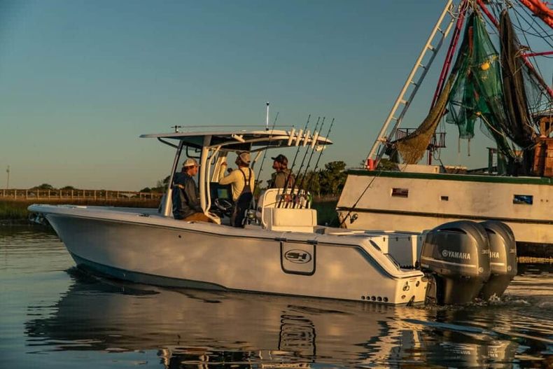 Thumbnail 5 for New 2022 Sea Hunt Gamefish 30 CB boat for sale in West Palm Beach, FL