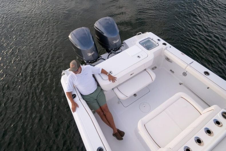 Thumbnail 7 for New 2022 Sea Hunt Gamefish 30 FS boat for sale in West Palm Beach, FL