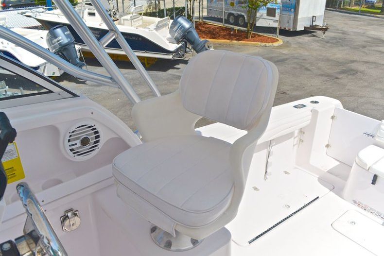 Thumbnail 88 for Used 2000 Pro-Line 27 Walk boat for sale in West Palm Beach, FL