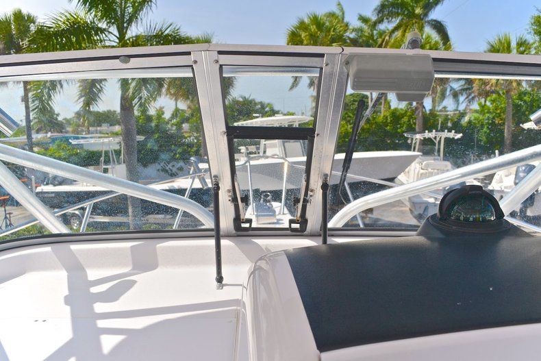 Thumbnail 91 for Used 2000 Pro-Line 27 Walk boat for sale in West Palm Beach, FL