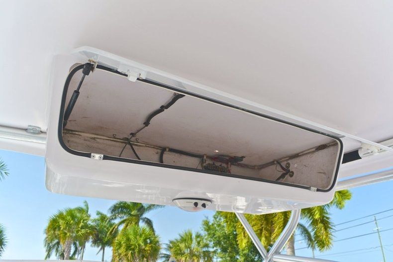 Thumbnail 93 for Used 2000 Pro-Line 27 Walk boat for sale in West Palm Beach, FL