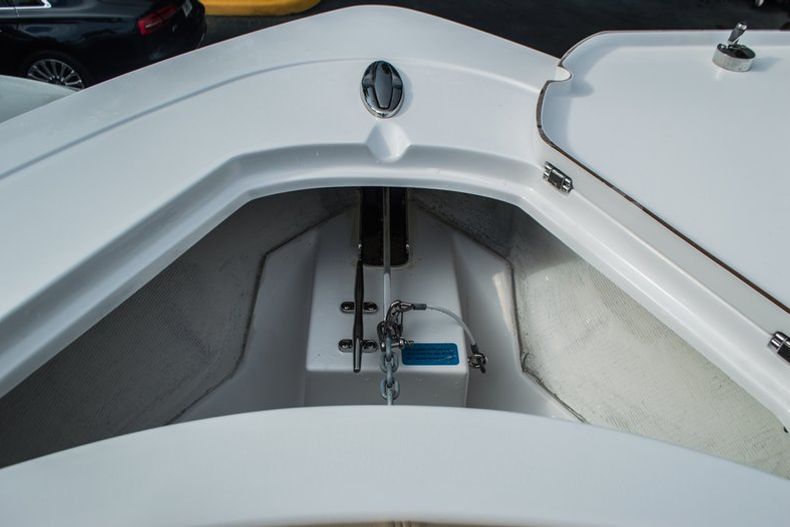 Thumbnail 16 for New 2016 Sportsman Open 252 Center Console boat for sale in Miami, FL