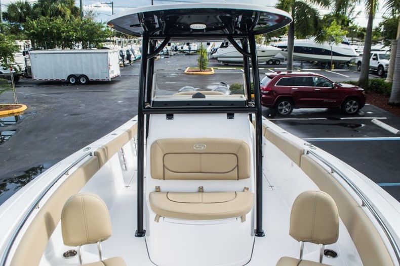 Thumbnail 18 for New 2016 Sportsman Open 252 Center Console boat for sale in Miami, FL
