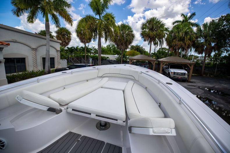 Thumbnail 47 for Used 2018 Sportsman 282 Center Console boat for sale in West Palm Beach, FL