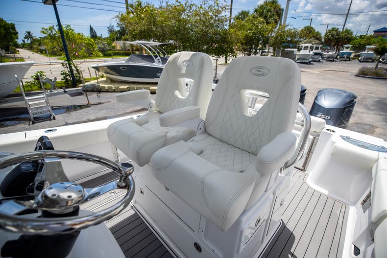 Thumbnail 43 for Used 2018 Sportsman 282 Center Console boat for sale in West Palm Beach, FL