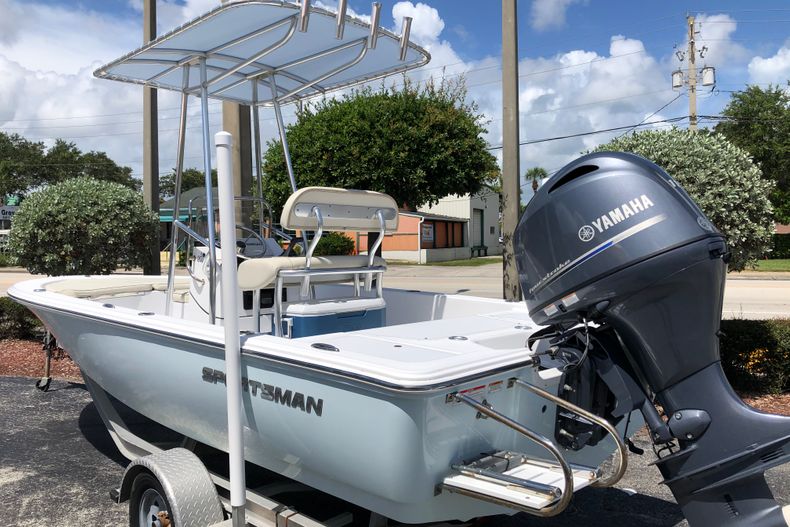 Thumbnail 2 for Used 2017 Sportsman 20 Island Bay boat for sale in Vero Beach, FL