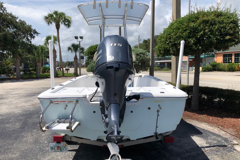 Thumbnail 3 for Used 2017 Sportsman 20 Island Bay boat for sale in Vero Beach, FL
