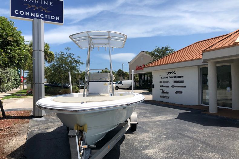 Thumbnail 17 for Used 2017 Sportsman 20 Island Bay boat for sale in Vero Beach, FL