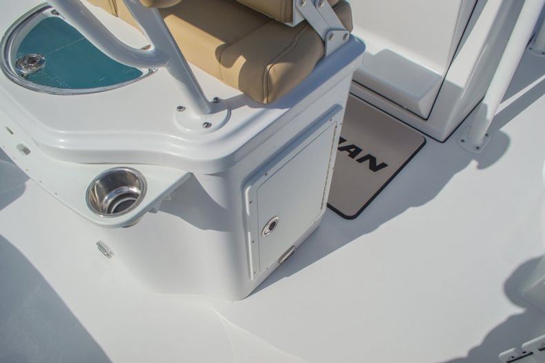 Thumbnail 23 for New 2016 Sportsman Heritage 251 Center Console boat for sale in Miami, FL