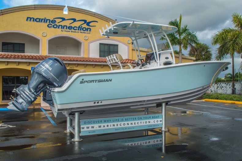 Thumbnail 10 for New 2016 Sportsman Heritage 251 Center Console boat for sale in West Palm Beach, FL