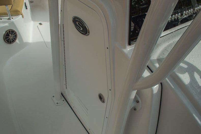 Thumbnail 36 for New 2016 Sportsman Heritage 251 Center Console boat for sale in West Palm Beach, FL