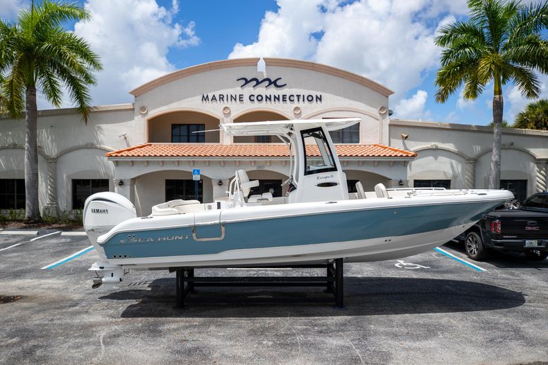 Thumbnail 0 for New 2022 Sea Hunt Escape 25 boat for sale in Vero Beach, FL