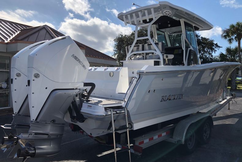 Thumbnail 5 for New 2022 Blackfin 272CC boat for sale in Fort Lauderdale, FL