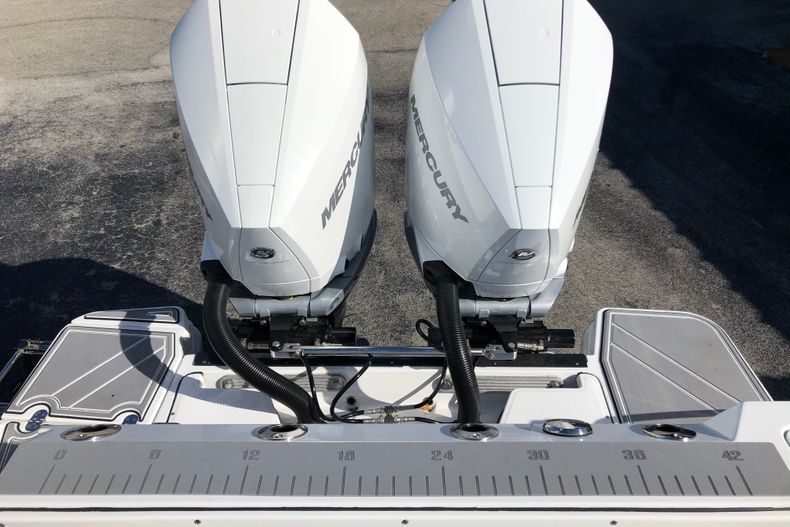 Thumbnail 40 for New 2022 Blackfin 272CC boat for sale in Fort Lauderdale, FL