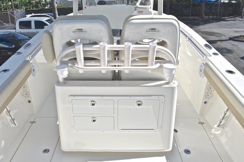 Thumbnail 23 for New 2018 Cobia 277 Center Console boat for sale in West Palm Beach, FL