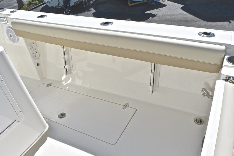 Thumbnail 15 for New 2018 Cobia 277 Center Console boat for sale in West Palm Beach, FL
