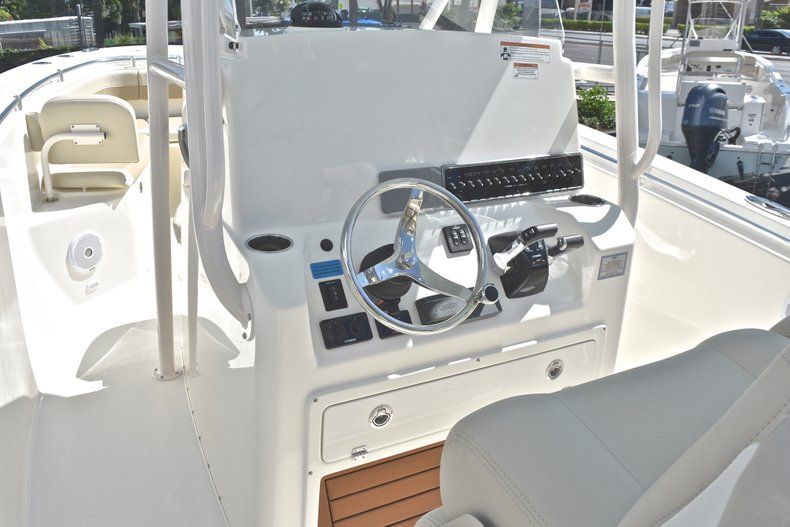Thumbnail 36 for New 2018 Cobia 277 Center Console boat for sale in West Palm Beach, FL