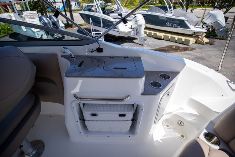 Thumbnail 18 for Used 2015 Hurricane SunDeck SD 2400 OB boat for sale in West Palm Beach, FL