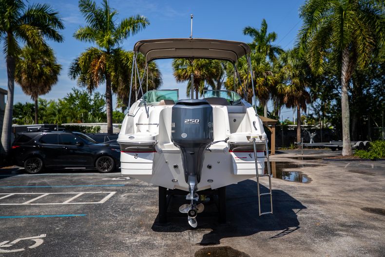 Thumbnail 9 for Used 2015 Hurricane SunDeck SD 2400 OB boat for sale in West Palm Beach, FL
