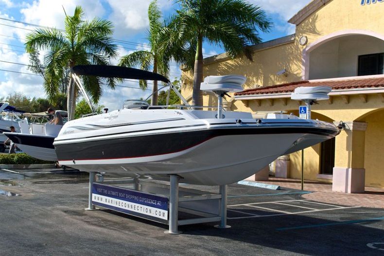 Thumbnail 1 for New 2014 Hurricane SunDeck Sport SS 201 OB boat for sale in West Palm Beach, FL