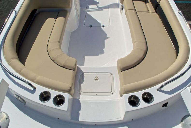 Thumbnail 53 for New 2014 Hurricane SunDeck Sport SS 201 OB boat for sale in West Palm Beach, FL
